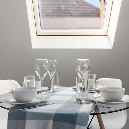 Flat 5 - Star London Vivian Lane 2-Bed Residence The Hyde Exterior photo